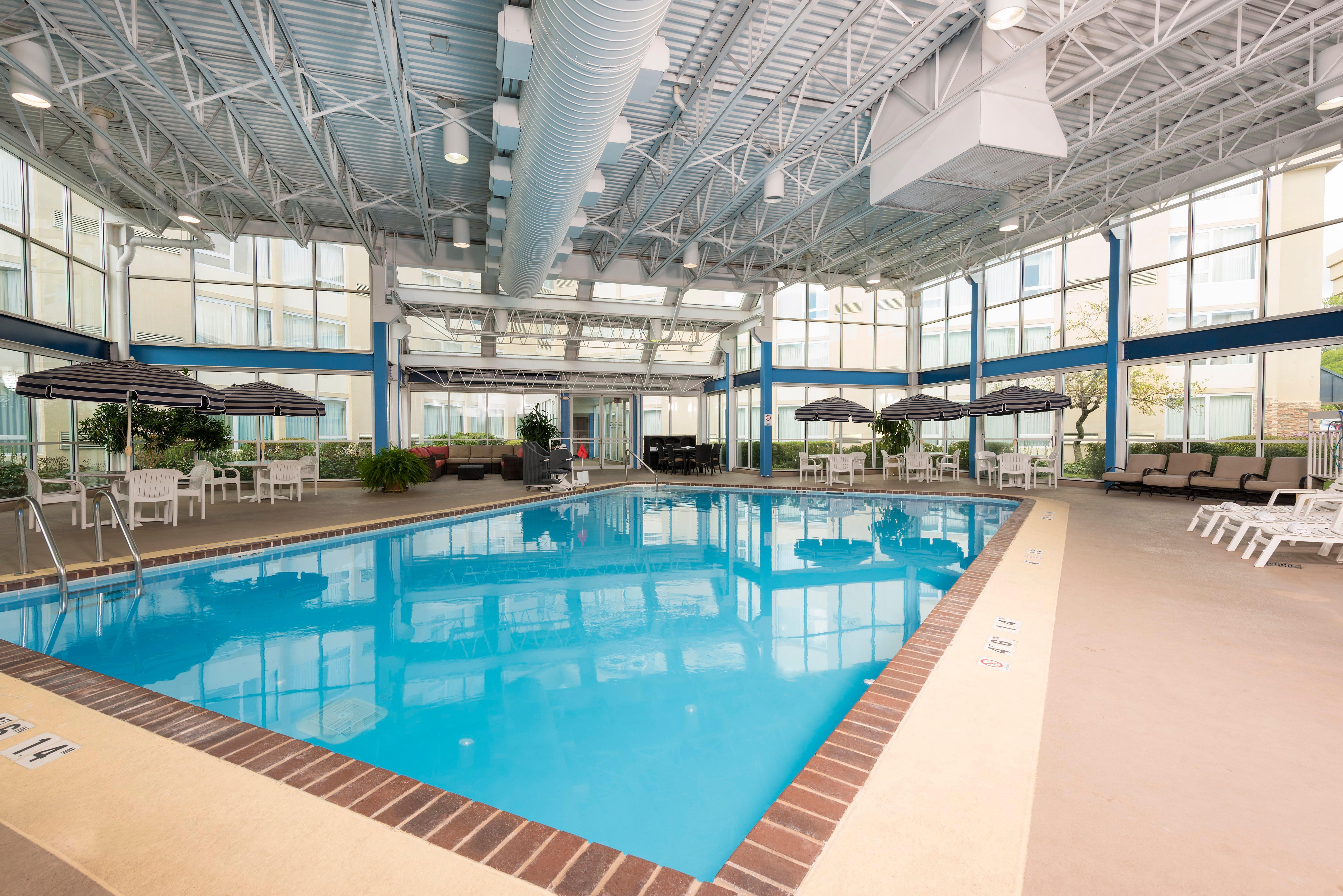 Holiday Inn Chicago - Elk Grove, An Ihg Hotel Elk Grove Village Buitenkant foto