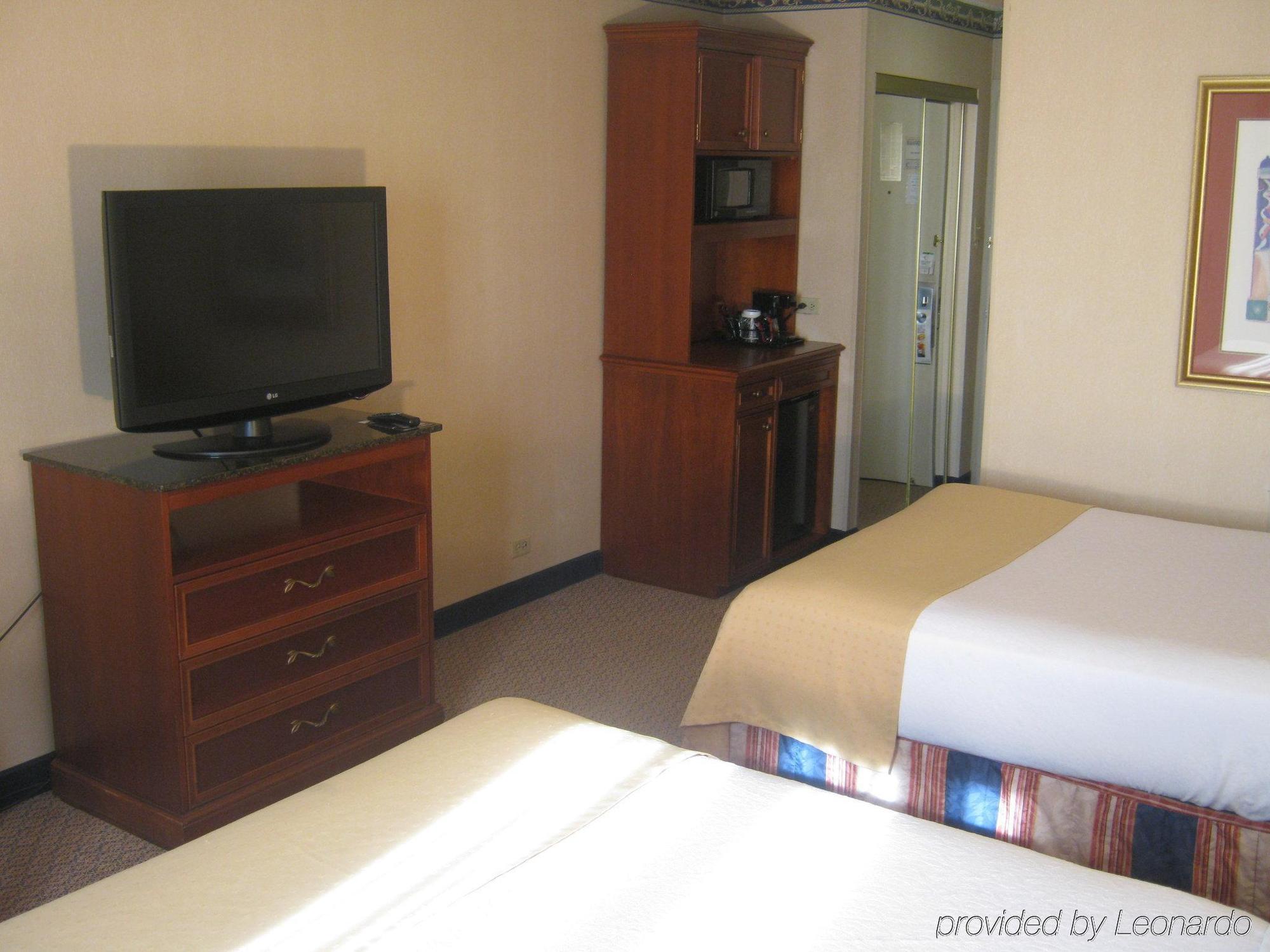 Holiday Inn Chicago - Elk Grove, An Ihg Hotel Elk Grove Village Buitenkant foto